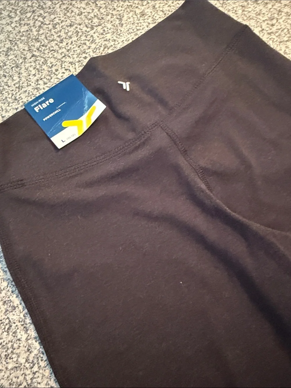 Old navy power chill flare high rise Black girl’s Flared leggings 10/12 NWT